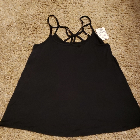 Hippie Rose Tops - 🆕 Hippie rose black tank